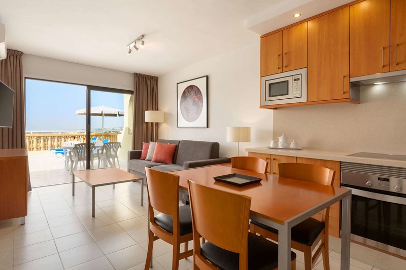 Hotell Ramada Residences by Wyndham Costa Adeje i Algeciras, Spain - Bild 13