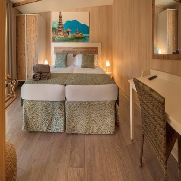 Hotell Magic Natura Animal & Waterpark Polynesian Lodge Resort i , Spain