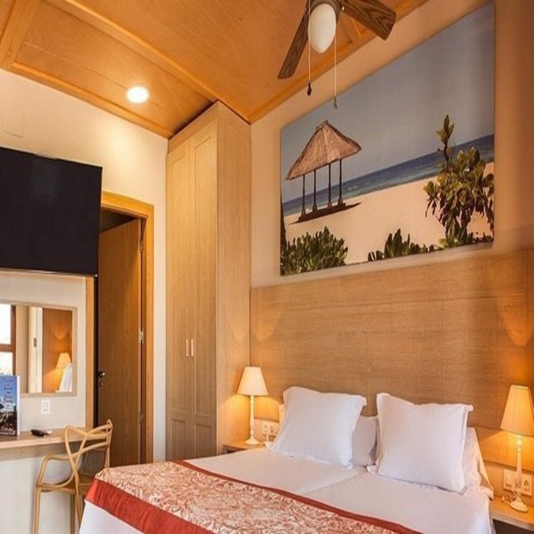 Hotell Magic Natura Animal & Waterpark Polynesian Lodge Resort i , Spain - Bild 5