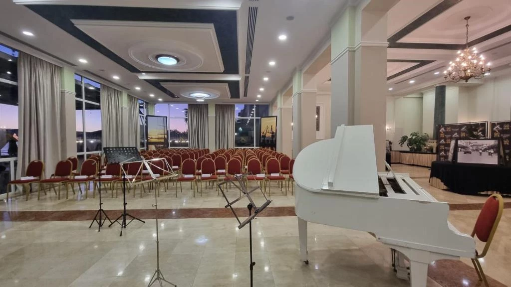 Hotell Adriatik Hotel i Durres, Albania - Bild 8