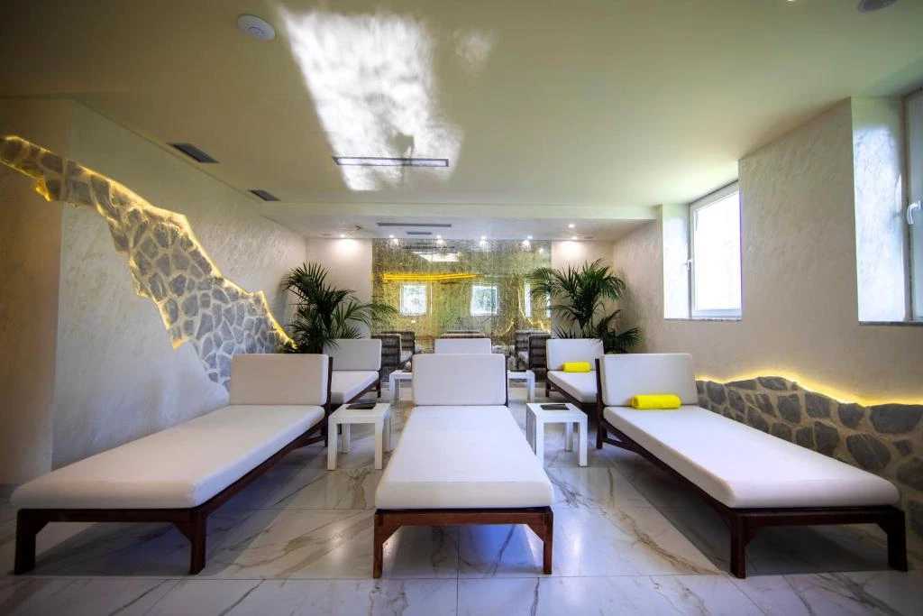 Hotell Adriatik Hotel i Durres, Albania - Bild 23