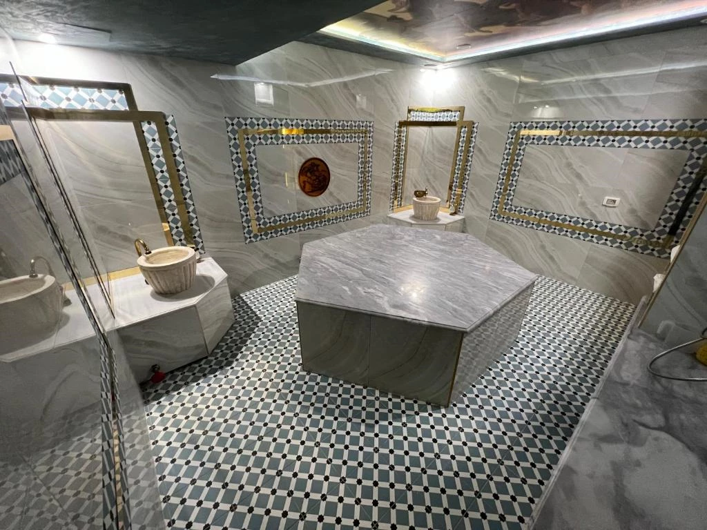 Hotell Adriatik Hotel i Durres, Albania - Bild 26