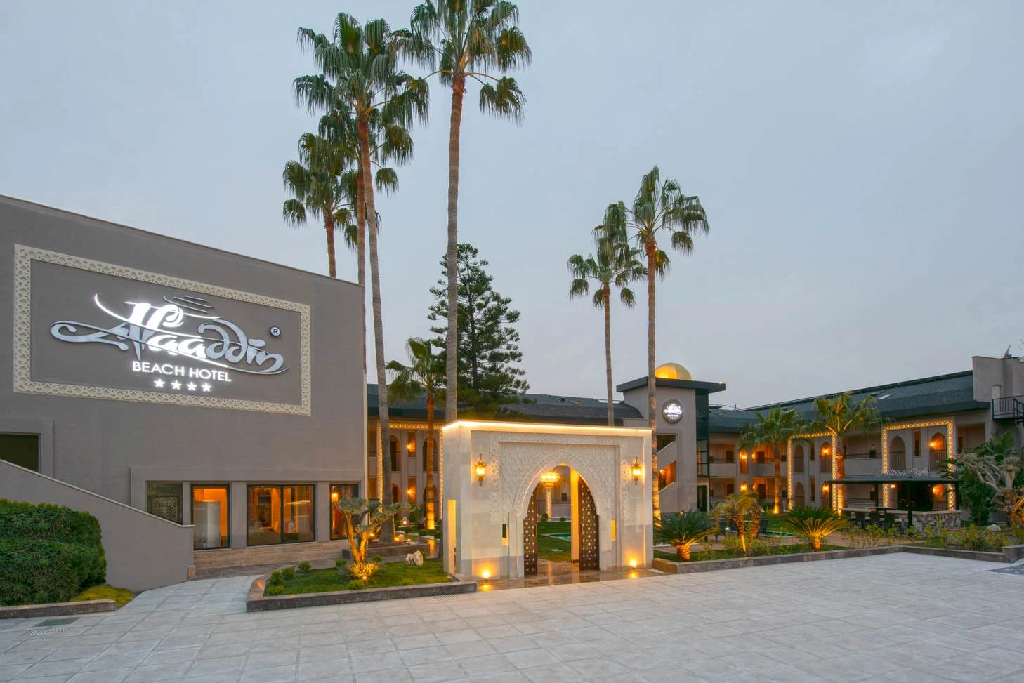 Hotell Alaaddin Beach Hotel i Antalya , Turkiet