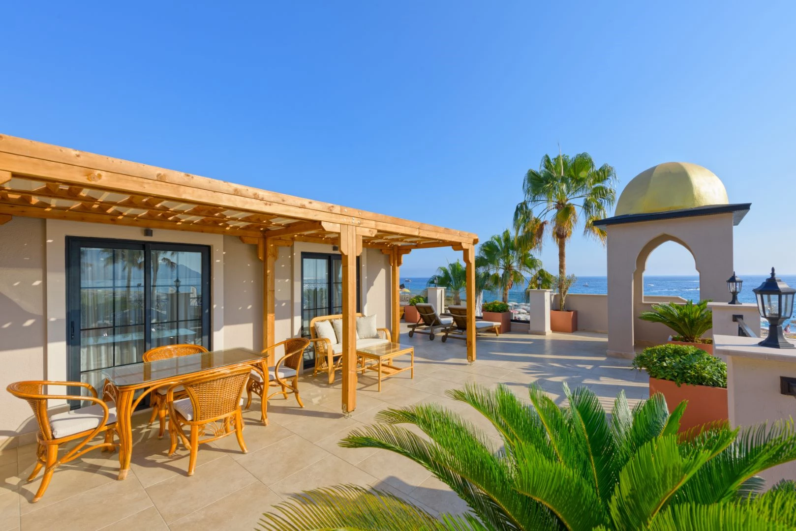 Hotell Alaaddin Beach Hotel i Antalya, Turkiet - Bild 3