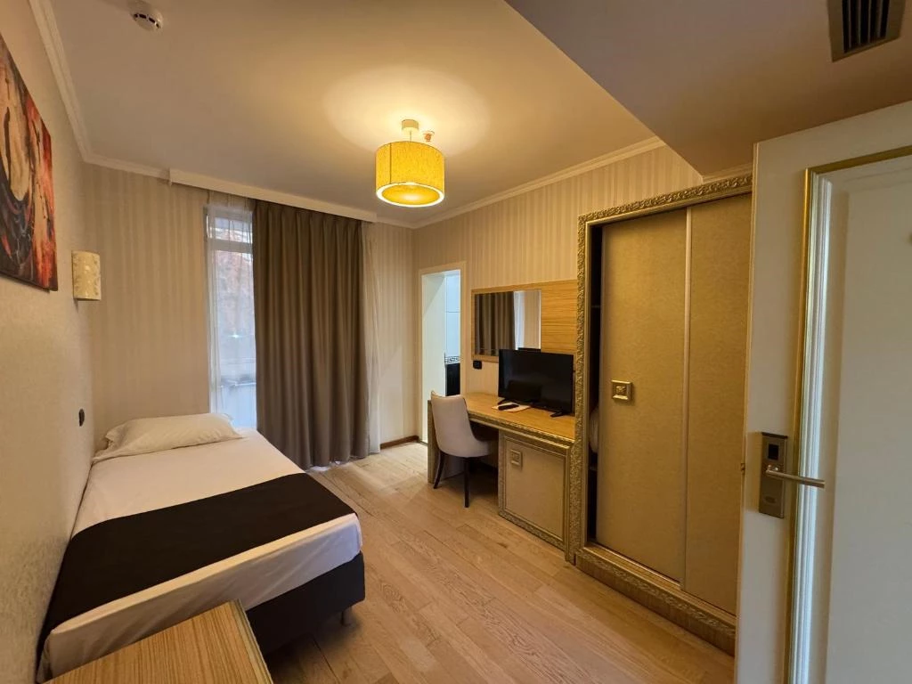 Hotell AMH Hotel i Durres, Albania - Bild 15