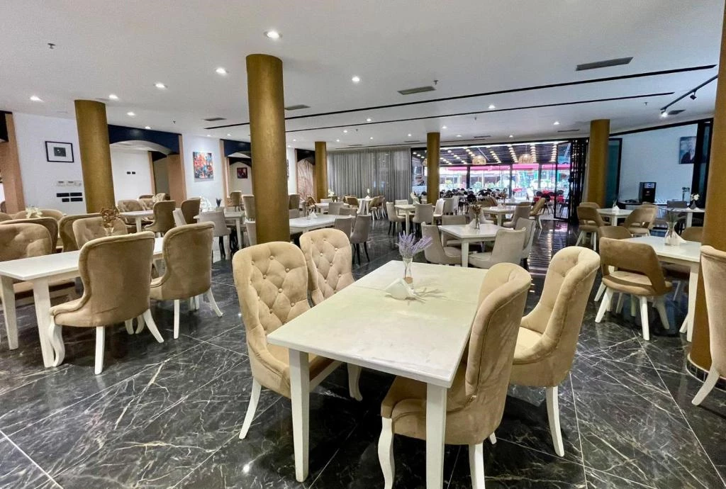 Hotell AMH Hotel i Durres, Albania - Bild 13