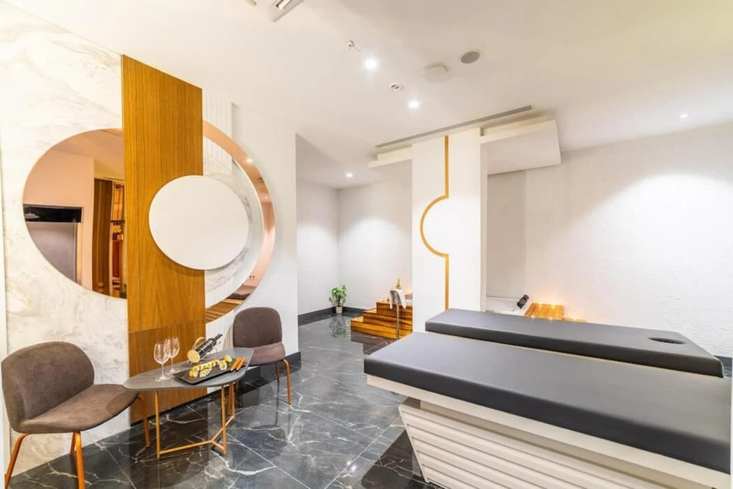 Hotell Amon Hotels i Antalya, Turkiet - Bild 23