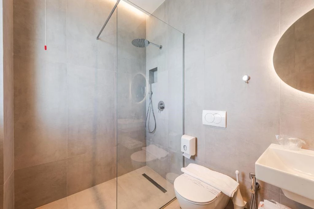 Hotell Aragosta Hotel & Restaurant i Durres, Albania - Bild 27