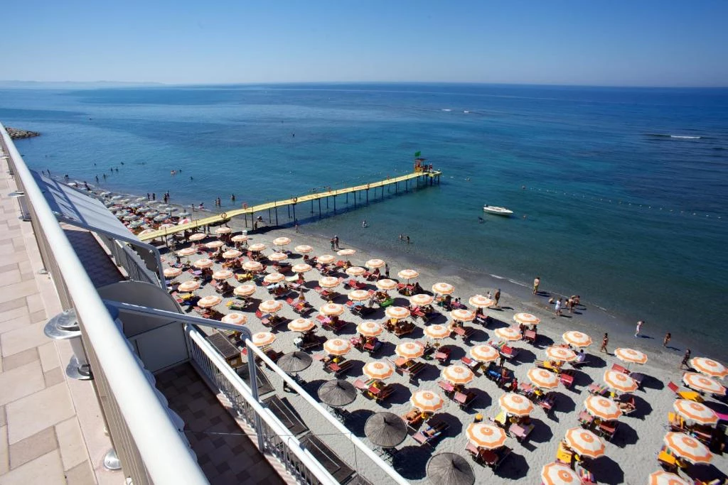 Hotell Aragosta Hotel & Restaurant i Durres, Albania - Bild 3