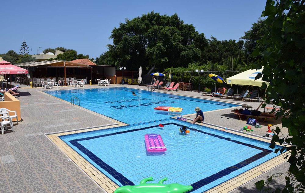 Hotell Camping Hania i Crete, Grekland - Bild 1