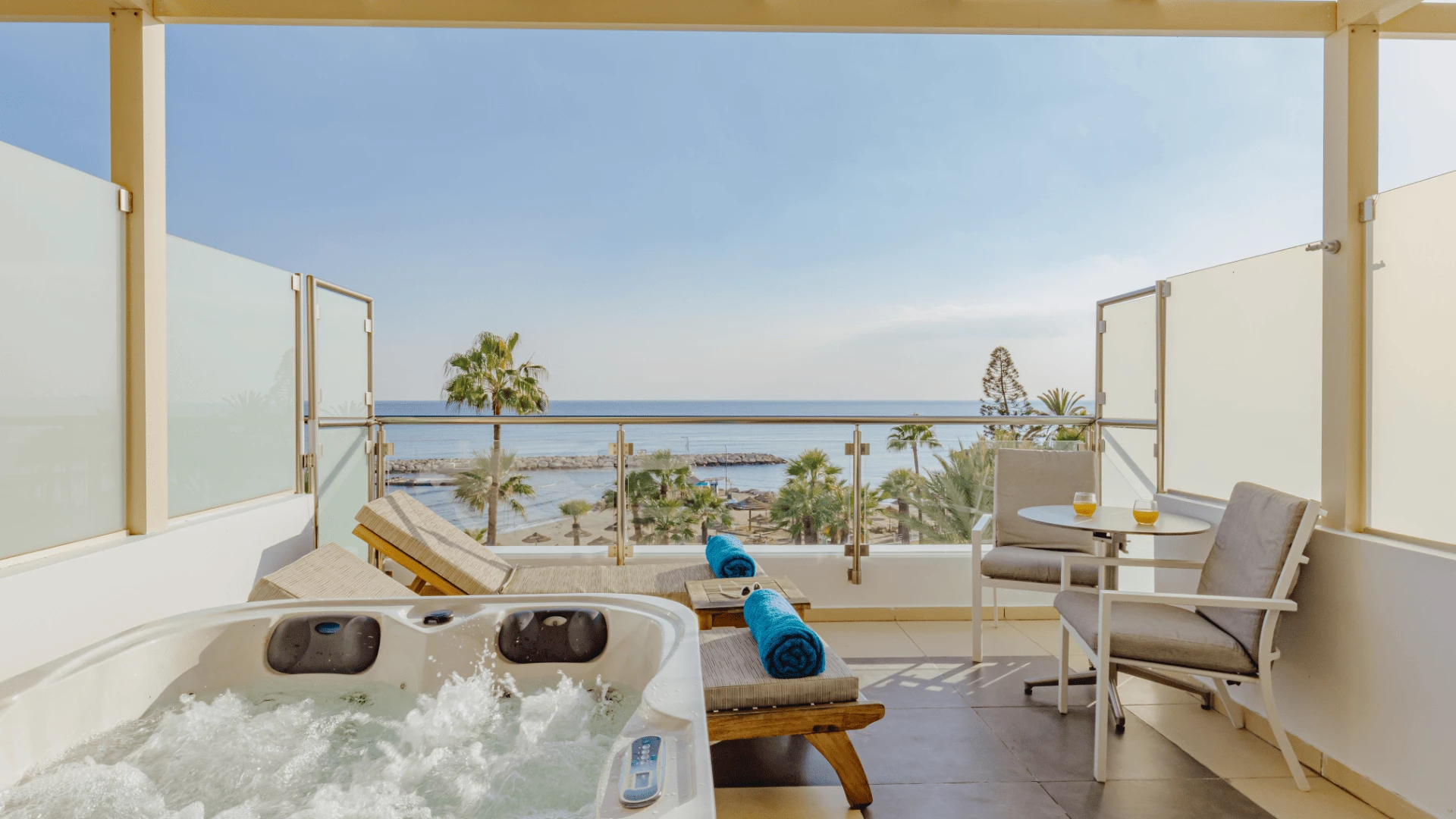 Hotell Golden Bay Beach Hotel i Cypern, Cyprus - Bild 29