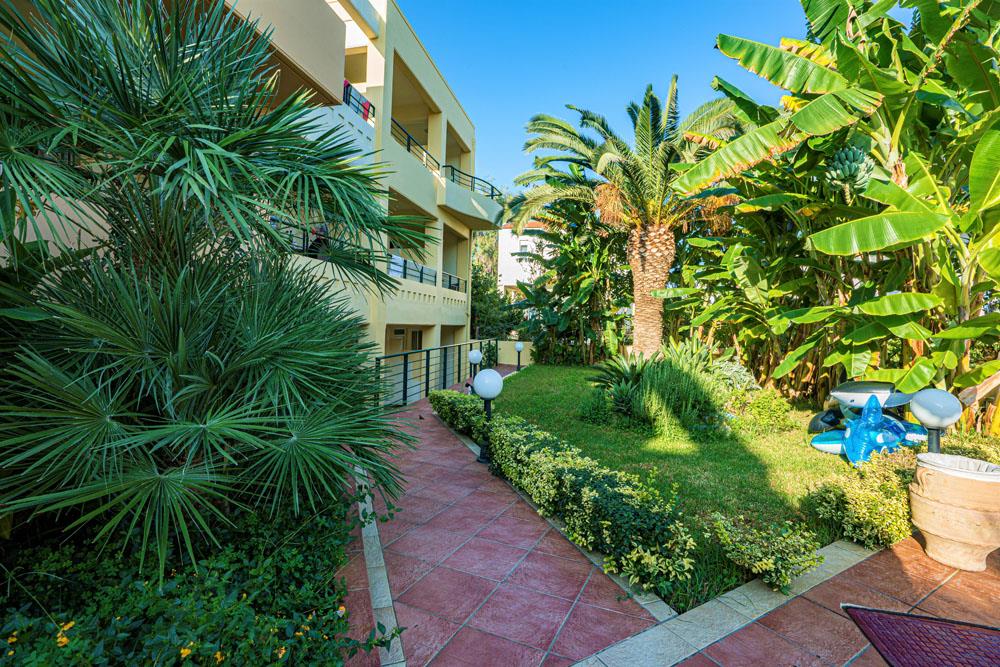 Hotell Helios Apartments i Crete, Grekland - Bild 10