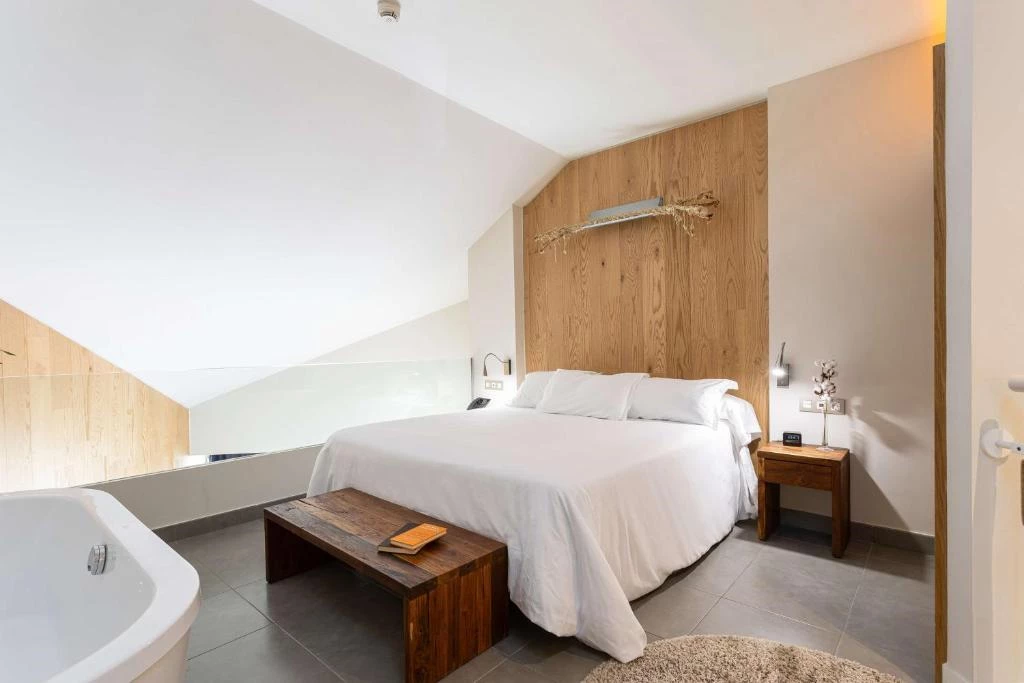 Hotell Higueron Hotel Malaga, Curio Collection by Hilton i Malaga, Spain - Bild 8