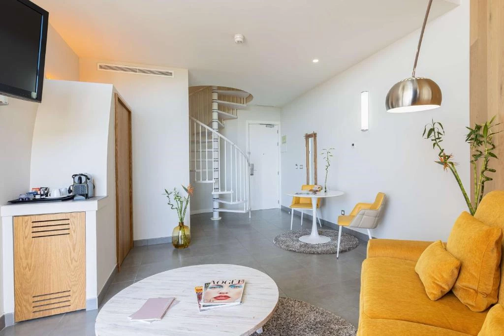 Hotell Higueron Hotel Malaga, Curio Collection by Hilton i Malaga, Spain - Bild 12