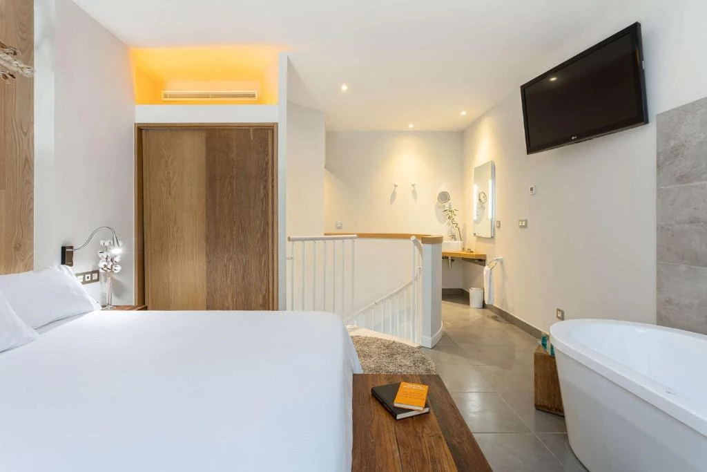 Hotell Higueron Hotel Malaga, Curio Collection by Hilton i Malaga, Spain - Bild 41