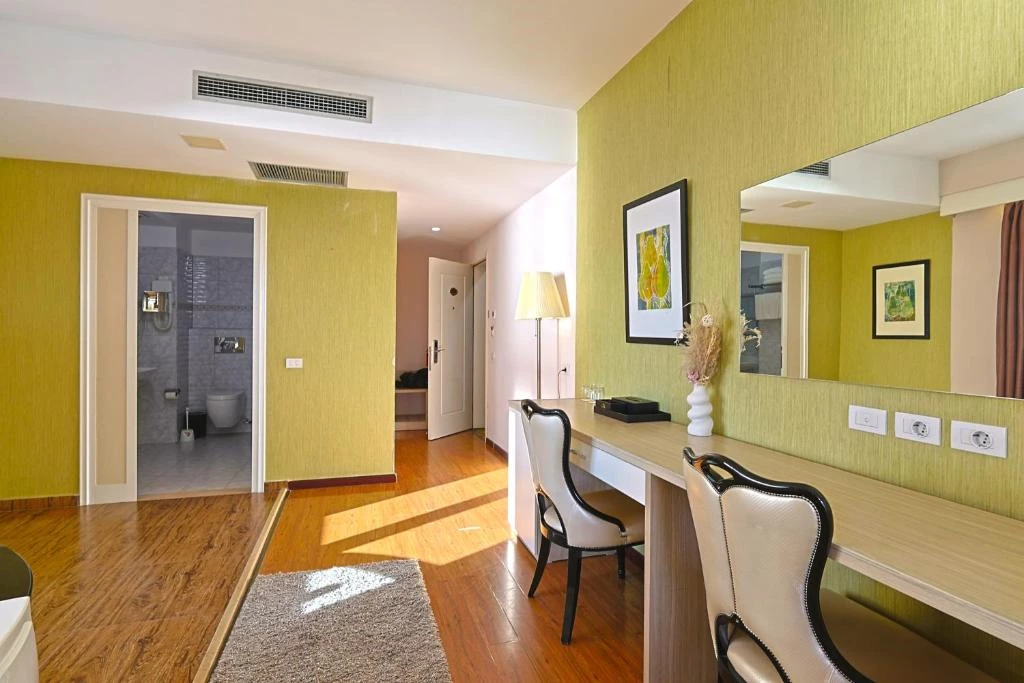 Hotell Hotel Bleart i Durres, Albania - Bild 21