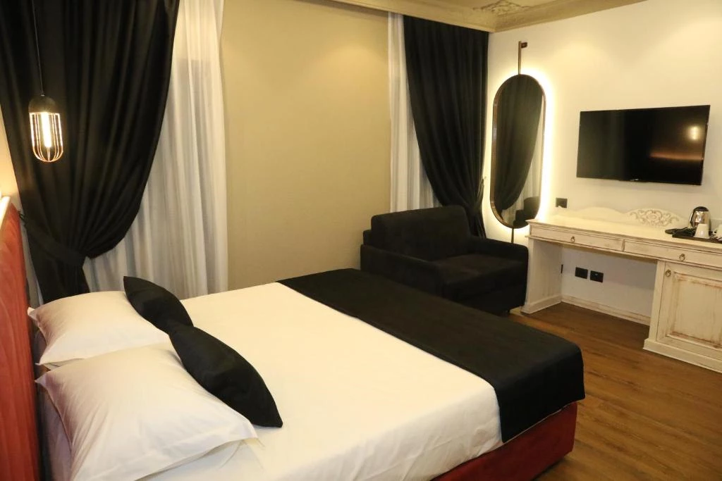 Hotell Hotel Kloest i Durres, Albania - Bild 13