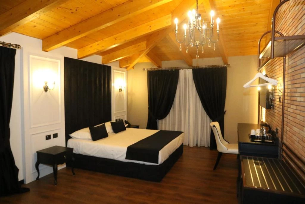 Hotell Hotel Kloest i Durres, Albania - Bild 17