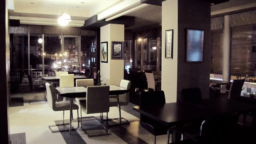 Hotell Hotel Nais Beach i Durres, Albania - Bild 8