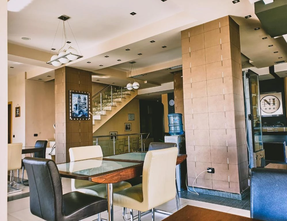 Hotell Hotel Nais Beach i Durres, Albania - Bild 6