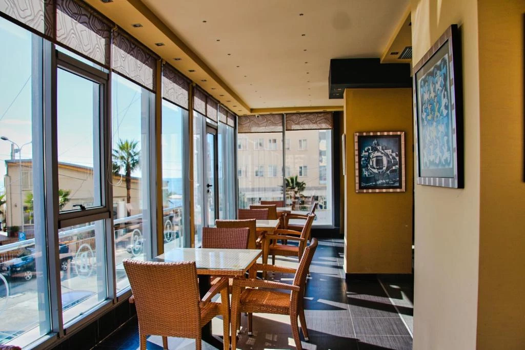 Hotell Hotel Nais Beach i Durres, Albania - Bild 9