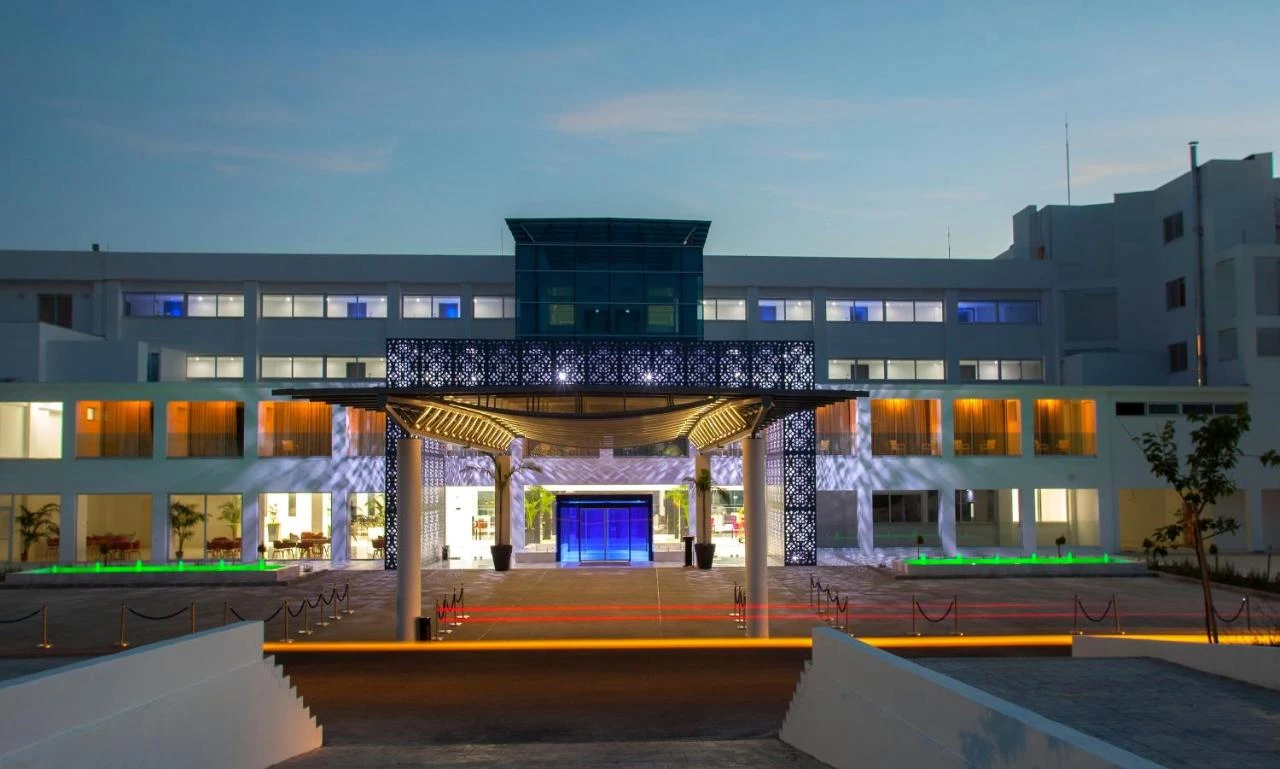 Hotell King Evelthon Beach Hotel & Resort i Cypern, Cyprus - Bild 2