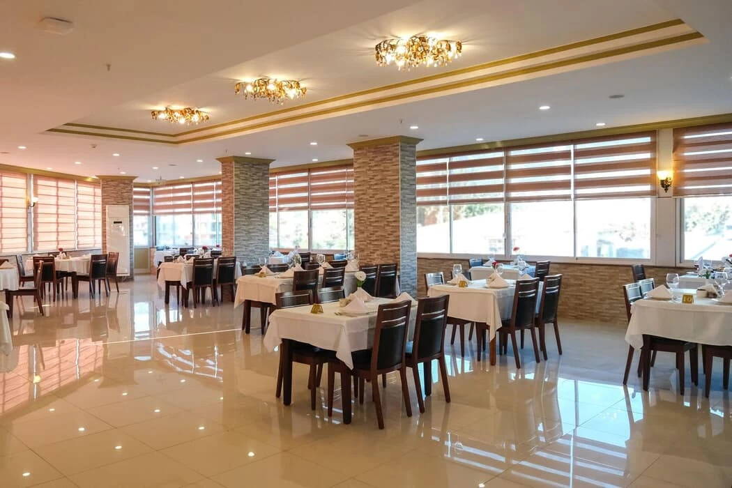 Hotell Kirbiyik Resort Hotel i Antalya, Turkiet - Bild 11