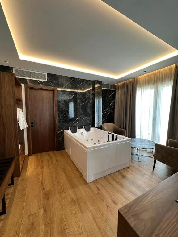 Hotell Klajdi Resort & Spa i Durres, Albania - Bild 21