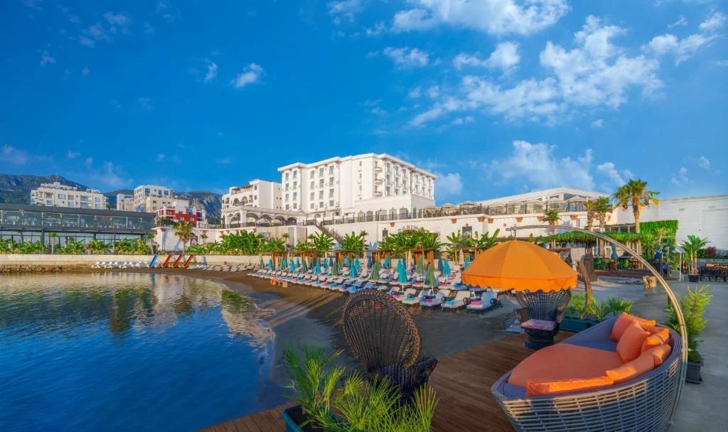 Hotell Les Ambassadeurs Hotel i North Cyprus , Cyprus