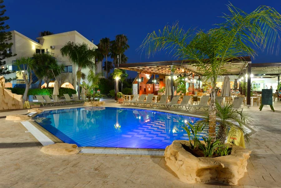 Hotell Makronissos Village i Cypern, Cyprus - Bild 9