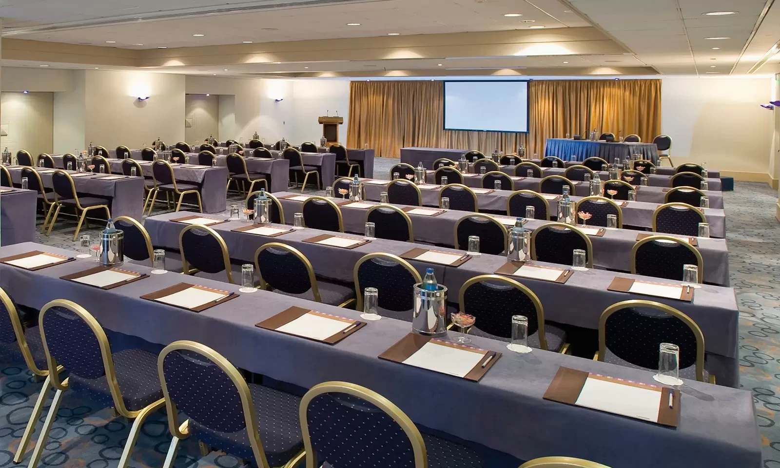 Hotell Mediterranean Beach Hotel i Cypern, Cyprus - Bild 16