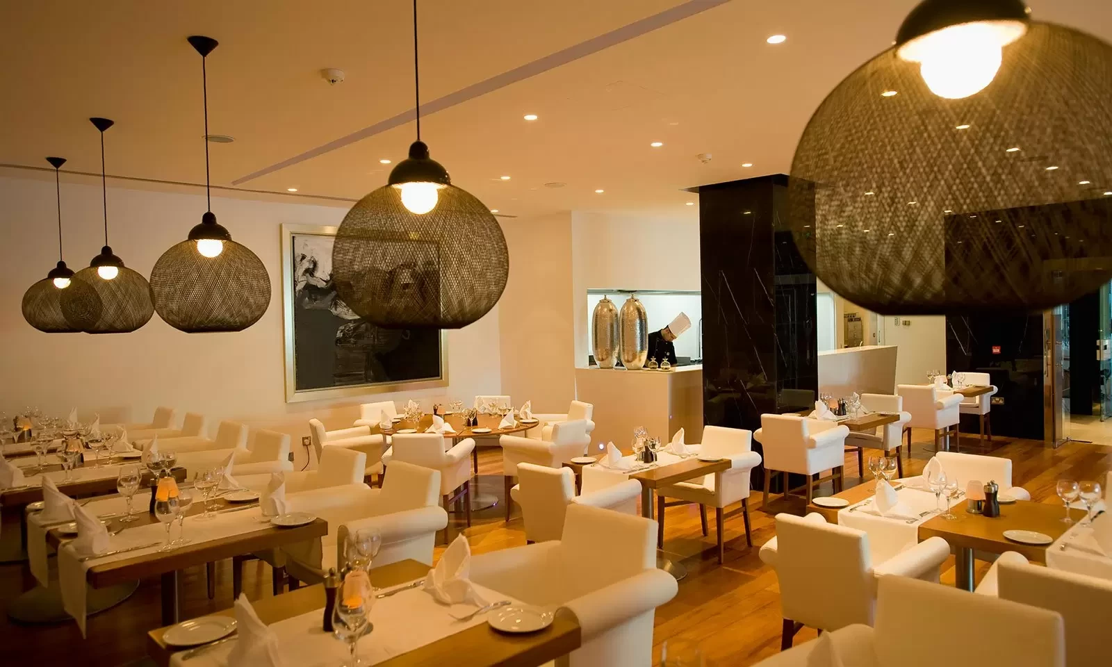 Hotell Mediterranean Beach Hotel i Cypern, Cyprus - Bild 9