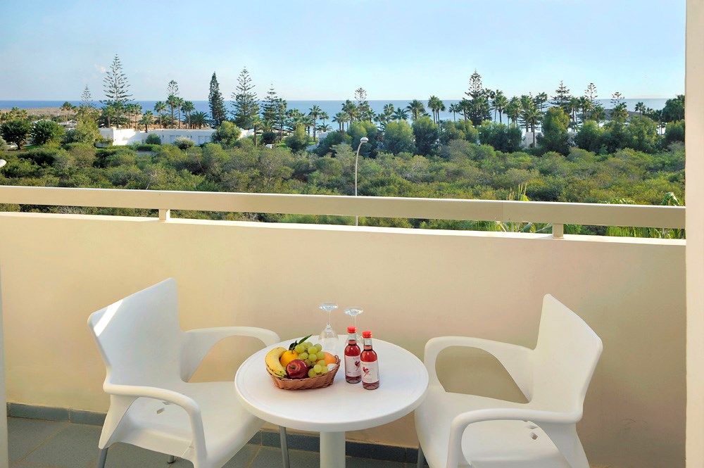 Hotell Nissiana Hotel i , Cyprus - Bild 20