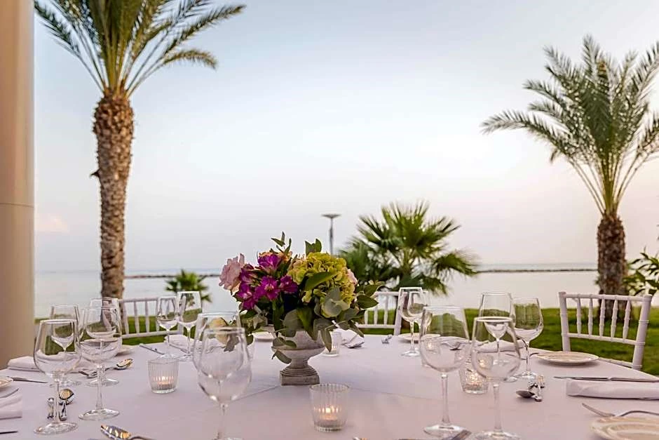 Hotell Radisson Beach Resort Larnaca i Cypern, Cyprus - Bild 13