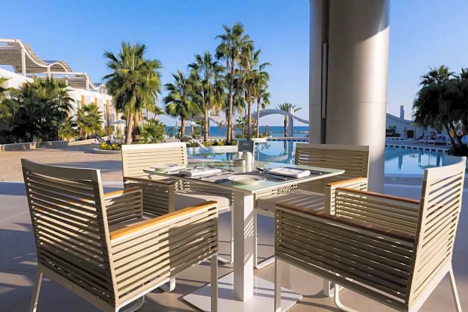 Hotell Radisson Beach Resort Larnaca i Cypern, Cyprus - Bild 14