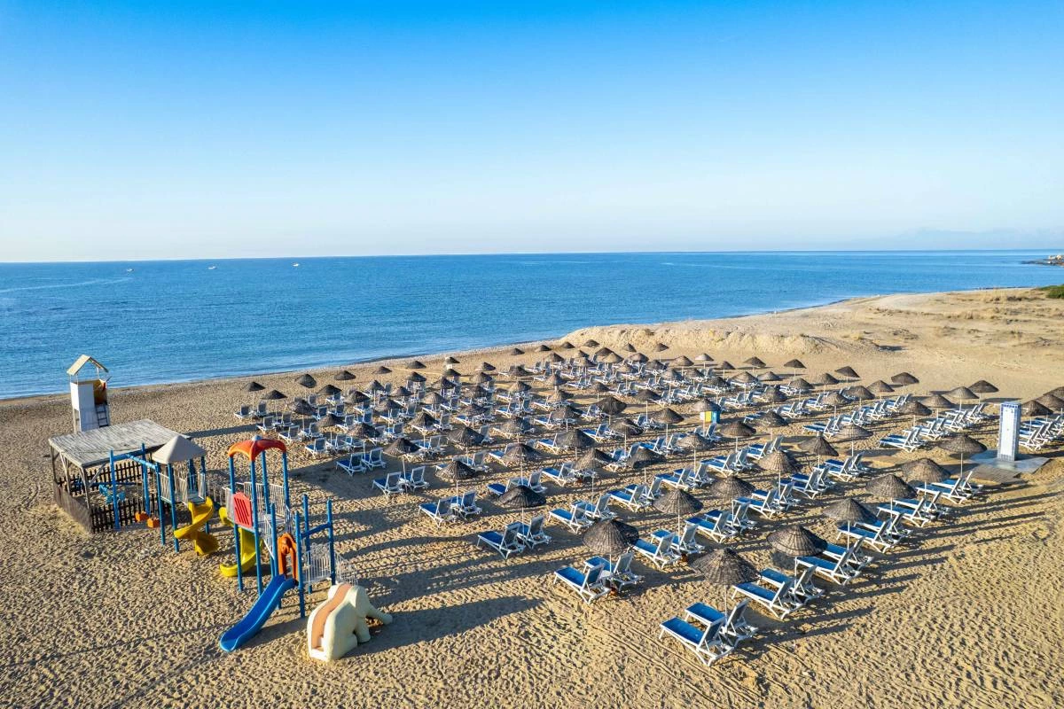 Hotell Ramada Resort By Wyndham Side i Antalya, Turkiet - Bild 5