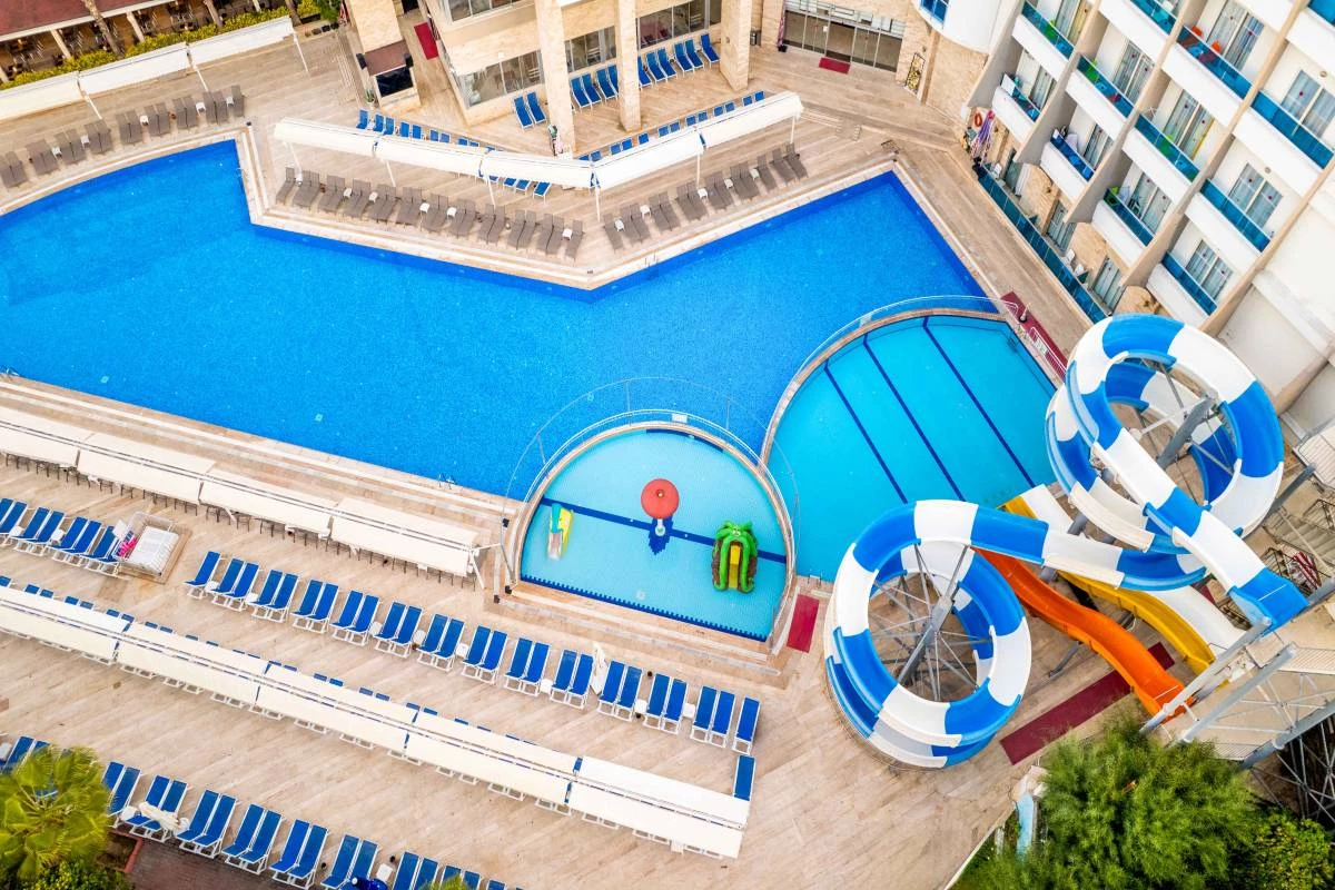 Hotell Ramada Resort By Wyndham Side i Antalya, Turkiet - Bild 9