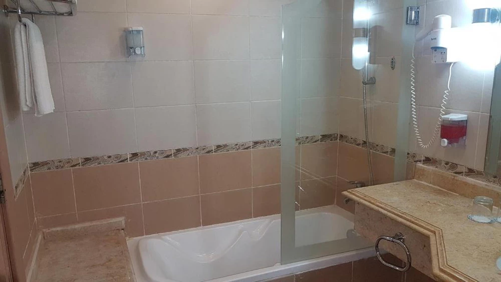 Hotell Royal Lagoons Resort and Aqua Park i Hurghada, Egypten - Bild 42