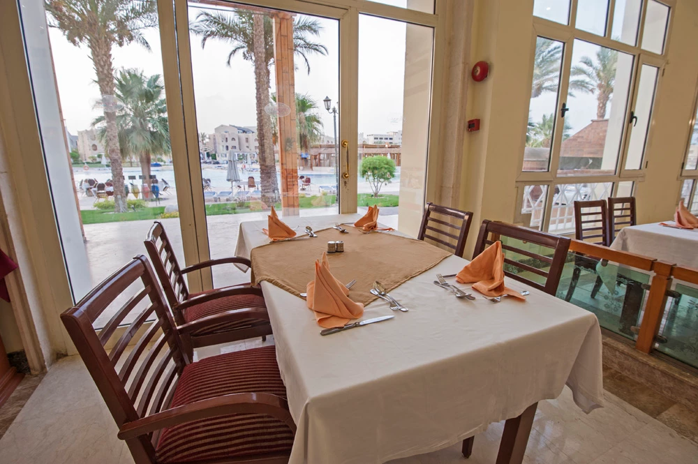 Hotell Royal Lagoons Resort and Aqua Park i Hurghada, Egypten - Bild 26