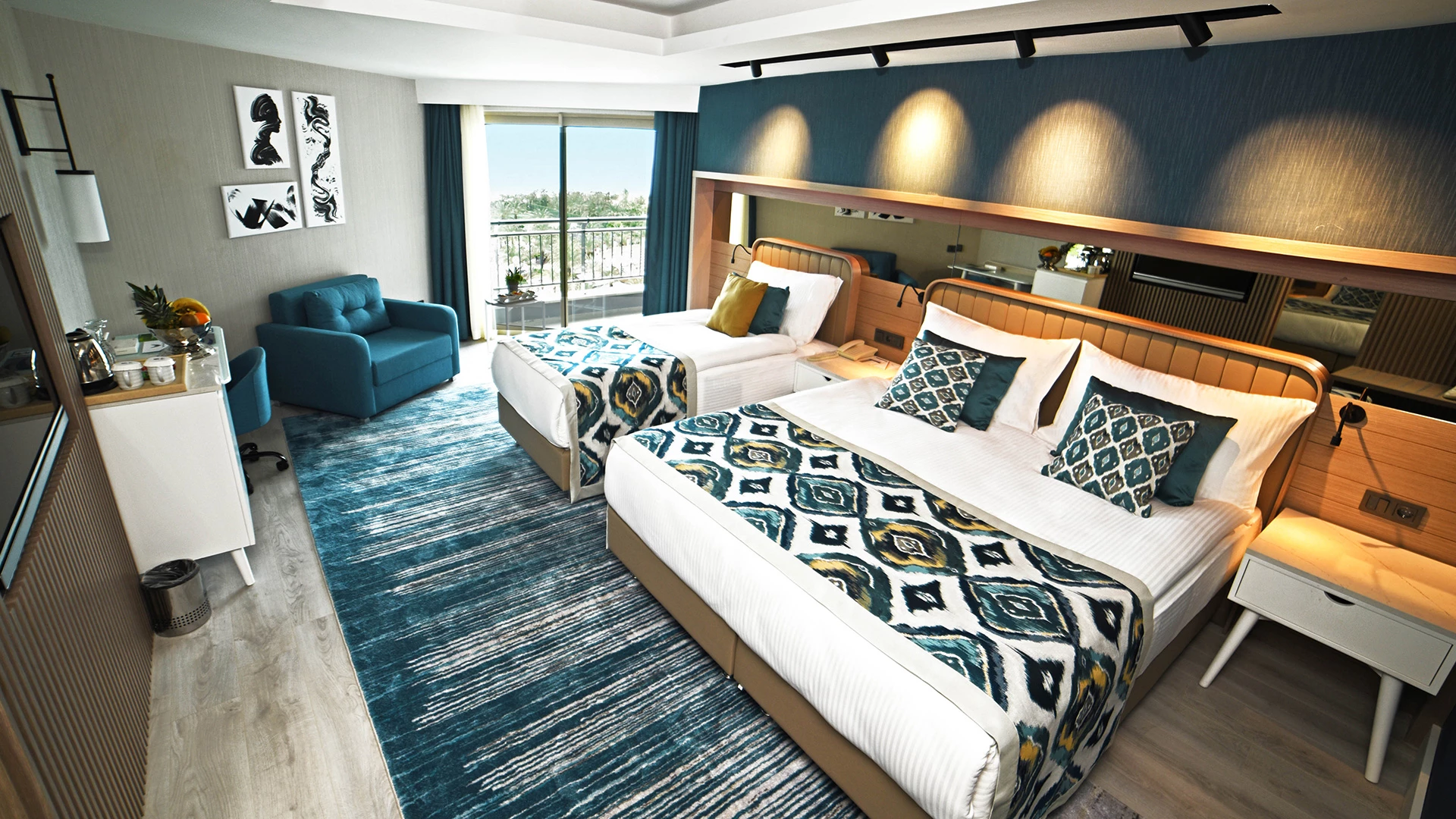 Rum på Hotell Royal Wings Hotel i Antalya, Turkiet - Bild 2