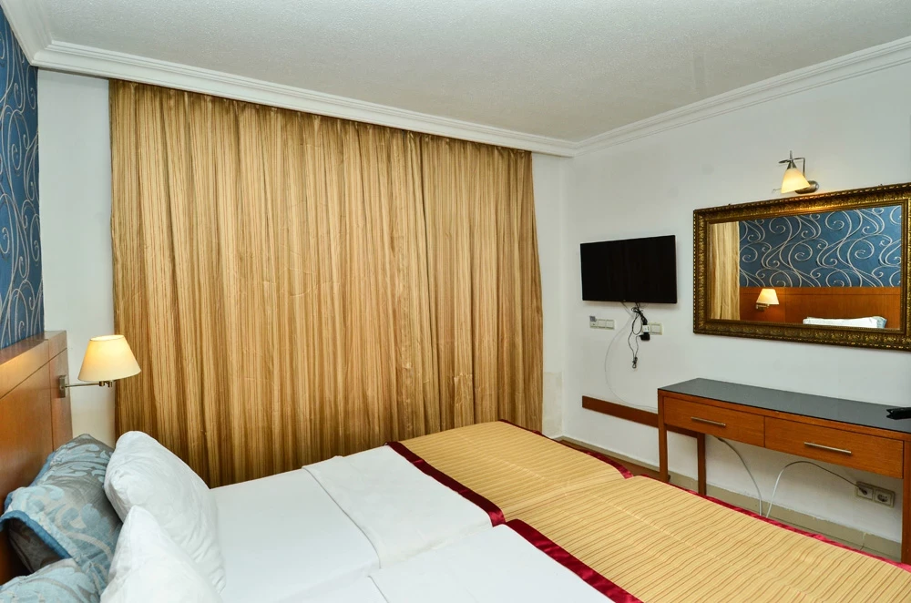 Hotell Tropic Beach Club i Antalya, Turkiet - Bild 12