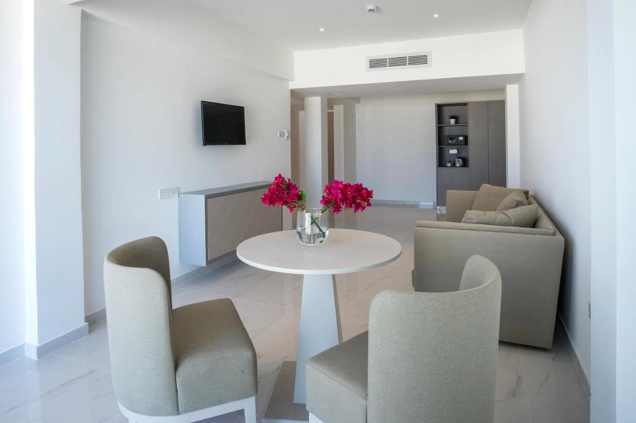 Hotell Tsokkos Beach Hotel i Cypern, Cyprus - Bild 17